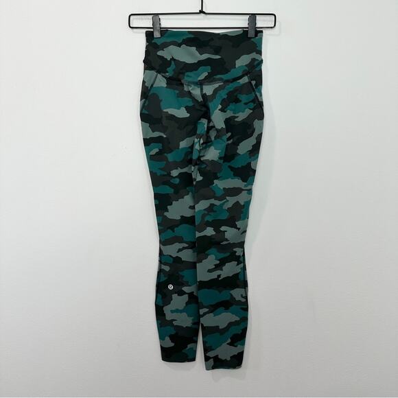 Lululemon Base Pace High-Rise Running Tight Legging 25"
Heritage 365 Camo - Picture 3 of 9